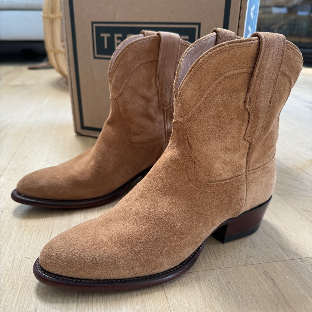 Tecovas Penny Boot - Size 7.5- Sienna Suede